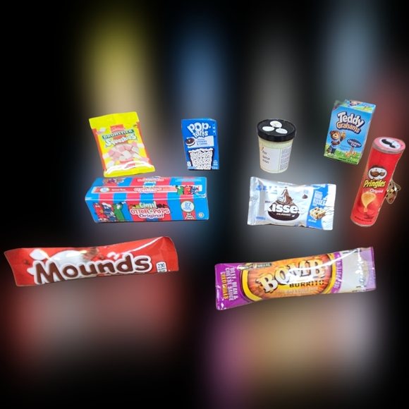 Mini Brands Pins! -Mystery Pick Pins! - Picture 4 of 13